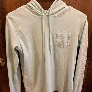Vineyard vines aqua hooded shirt